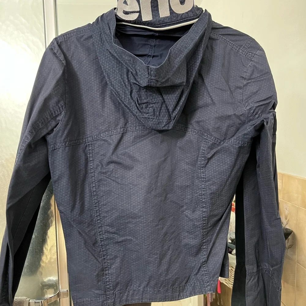 Bench Jacket - Picture 1 of 3
